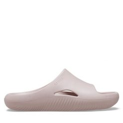 Klapki Crocs. Czerwone klapki Crocs, bez wzorów, bez obcasa. Za 159.99 zł.