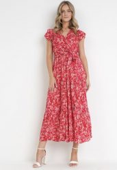 Czerwona Rozkloszowana Sukienka Maxi z Wiskozy Cellen. Czerwone sukienki Born2be, na imprezę, l, z aplikacjami, z materiału, bez kołnierzyka, bez ramiączek, maxi, kopertowe. Za 89.99 zł.