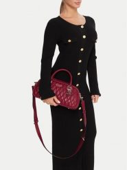 Guess Torebka Valla HWQG81 22050 Czerwony. Czerwone torebki klasyczne Guess, z aplikacjami, ze skóry, bez dodatków. Za 399.99 zł.