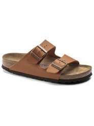 Birkenstock Klapki "Arizona" w kolorze jasnobrązowym rozmiar: 38. Brązowe klapki Birkenstock, bez wzorów, z otwartym noskiem, bez obcasa. Za 386.53 zł.