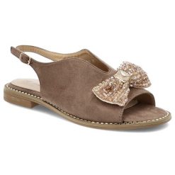 Sandały damskie S. Barski, materiałowe z ozdobną kokardą na płaskim obcasie i ze sprzączką, beżowe, KV51-014. Brązowe sandały S.BARSKI, z aplikacjami, z materiału, eleganckie, bez obcasa, na płaskiej podeszwie, bez zapięcia. Za 109.00 zł.