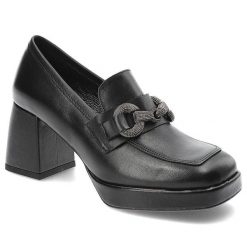 Czarne Półbuty Karino Eleganckie Skórzane Buty Na Obcasie. Czarne czółenka Karino, bez wzorów, ze skóry, bez obcasa, na obcasie, bez zapięcia. Za 416.99 zł.