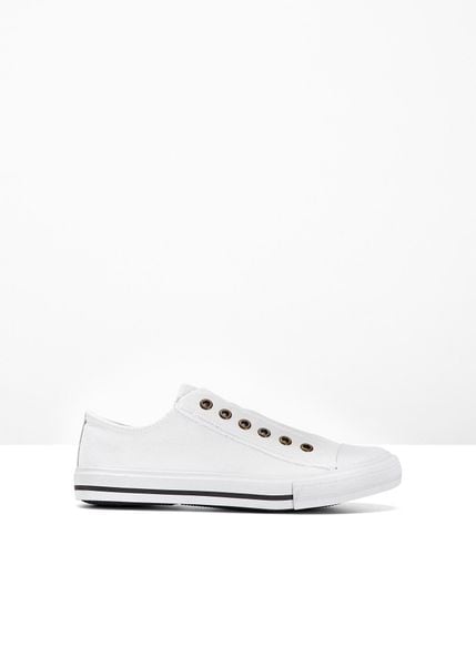 Sneakersy wsuwane z bawełnianego płótna. Białe obuwie sportowe bonprix, z bawełny, bez zapięcia. Za 59.99 zł.