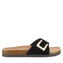 Klapki Lasocki. Czarne klapki Lasocki, bez wzorów, bez obcasa. Za 119.99 zł.