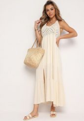 Beżowa Wiskozowa Sukienka w Stylu Boho z Wiązaniem na Szyi Risalinda. Brązowe sukienki Born2be, na plażę, na lato, m, z aplikacjami, z wiskozy, boho, bez kołnierzyka, bez ramiączek, maxi. Za 189.99 zł.