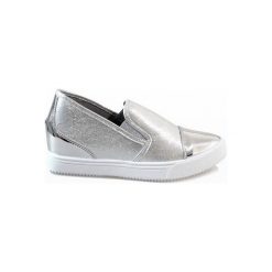 Szare Srebrne sneakersy na koturnie DD436-2. Szare trampki ButyModne, bez wzorów, z tkaniny, bez zapięcia. Za 69.00 zł.