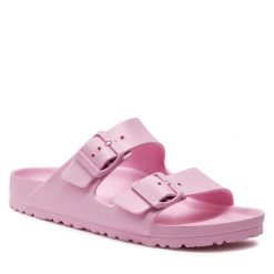 Klapki Birkenstock. Czerwone klapki Birkenstock, bez wzorów, bez obcasa. Za 199.99 zł.