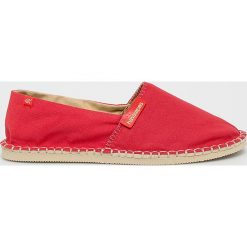 Havaianas - Espadryle. Czerwone espadryle Havaianas, bez wzorów, z gumy, bez obcasa, bez zapięcia. W wyprzedaży za 79.90 zł.