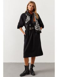 Milan Kiss Sukienka w kolorze czarnym rozmiar: L. Czarne sukienki Milan Kiss, l, bez wzorów, bez kołnierzyka, bez ramiączek, maxi. Za 166.49 zł.