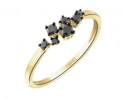 Pierścionek z żółtego złota z czarnymi brylantami - 0,15 ct - próba 375. Czarne pierścionki Apart, z brylantem, złote. Za 1,090.00 zł.