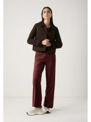 More & More Sweter w kolorze ciemnobrązowym rozmiar: 44. Brązowe swetry More & More, bez wzorów, ze splotem, bez ramiączek. Za 161.73 zł.