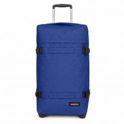 Walizka na kółkach Eastpak Transit'R L. Niebieskie walizki Eastpak, bez wzorów. Za 847.00 zł.