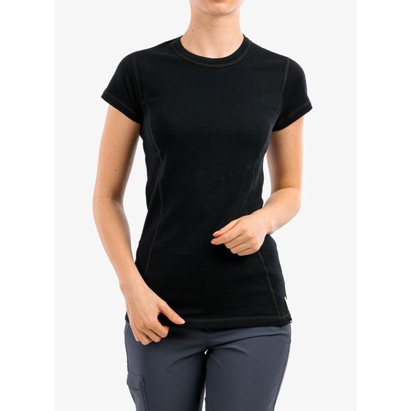 Koszulka termoaktywna damska Sensor Merino DF Tee SS. Czarne koszulki sportowe Sensor, bez wzorów, bez ramiączek. Za 235.99 zł.