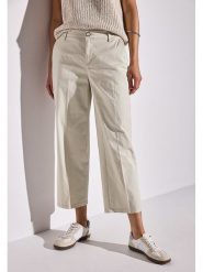 Street One Spodnie chino w kolorze beżowym rozmiar: 42/L28. Brązowe spodnie materiałowe Street One, l, bez wzorów. Za 206.91 zł.
