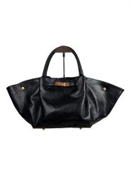 Florence Bags Skórzana torebka "Enfola" w kolorze czarnym - 50 x 22 x 17 cm rozmiar: onesize. Czarne torby na ramię Florence Bags, bez wzorów, z materiału, przez ramię, bez dodatków. Za 339.99 zł.