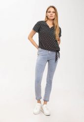 Jasnoniebieskie damskie jeansy Slim Fit, D-KELLY 33. Brązowe jeansy Volcano, s, bez wzorów. Za 149.99 zł.