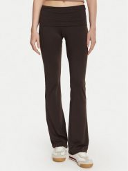 Guess Legginsy V6YB24 K4713 Brązowy ciemny Slim Fit. Brązowe legginsy Guess, xs, z aplikacjami, z syntetyku. Za 264.99 zł.