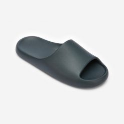 Klapki basenowe Nabaiji 500 Style. Zielone klapki NABAIJI, bez wzorów, z materiału, bez obcasa. Za 59.99 zł.