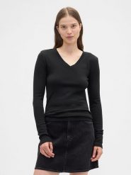 GAP Koszulka w kolorze czarnym rozmiar: XL. Czarne bluzki GAP, xl, bez wzorów, bez kołnierzyka, bez ramiączek. Za 66.00 zł.