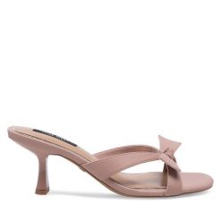 Klapki Nine West. Czerwone klapki Nine West, bez wzorów, bez obcasa. Za 229.99 zł.
