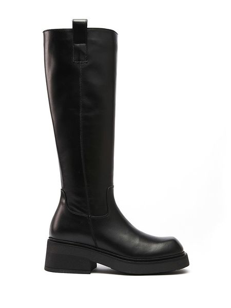 Frank Daniel Skórzane kozaki w kolorze czarnym rozmiar: 40. Czarne kozaki Frank Daniel, na zimę, bez obcasa, bez zapięcia. Za 568.34 zł.