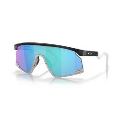 Okulary przeciwsłoneczne szklane Oakley BXTR Prizm. Niebieskie okulary przeciwsłoneczne Oakley, bez wzorów, sportowe. W wyprzedaży za 583.30 zł.