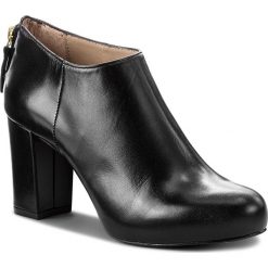 Półbuty UNISA - Nicolas F18 Na Black Napasilk. Czarne czółenka Unisa, bez wzorów, z materiału, bez obcasa, na obcasie, bez zapięcia. W wyprzedaży za 359.00 zł.