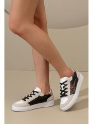 C'M Sneakersy w kolorze biało-beżowo-czarnym rozmiar: 38. Białe trampki C'M, bez wzorów, bez zapięcia. Za 117.99 zł.