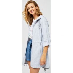 Bluza narzutka. Szare bluzy MOODO, l, bez wzorów, bez kaptura. Za 69.99 zł.