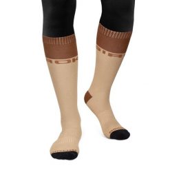 Skarpety snowboardowe Siroko Fuji Brown. Brązowe skarpety SIROKO, bez wzorów. Za 63.00 zł.