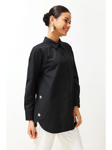 Trendyol Bluzka w kolorze czarnym rozmiar: 44. Czarne bluzki Trendyol, bez wzorów, bez kołnierzyka, bez ramiączek. Za 83.62 zł.