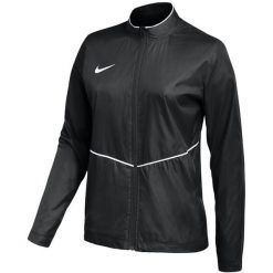 Kurtka damska Nike Park 26 Rain, wodoodporna, czarna. Czarne kurtki sportowe Nike, bez wzorów, z poliesteru, bez kaptura, do piłki nożnej. Za 141.99 zł.