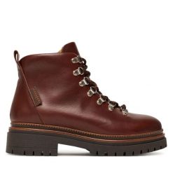 Trzewiki Weekend Max Mara. Brązowe botki Weekend Max Mara, bez wzorów, bez obcasa, na płaskiej podeszwie, bez zapięcia. Za 1,919.00 zł.