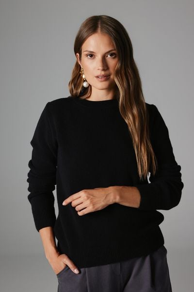 WEŁNIANY SWETER LAURA CZARNY M - Flawless. Czarne swetry Flawless, m, bez wzorów, z dzianiny, bez ramiączek. Za 679.00 zł.