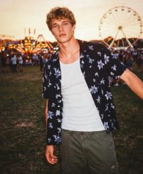 Superdry Koszula Cabana krótki rękaw z nadrukiem z bawełny organicznej. Niebieskie koszule Superdry, s, bez wzorów, z bawełny, bez kołnierzyka, bez ramiączek. Za 301.95 zł.