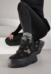 Czarne Botki Sneakersy Vices na Platformie w Stylu Y2K Gelira. Czarne botki Renee, z aplikacjami, z jeansu, bez obcasa, na platformie, bez zapięcia. Za 149.99 zł.