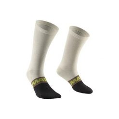 Skarpetki Mavic Essential High. Czarne skarpety MAVIC, bez wzorów. Za 111.00 zł.