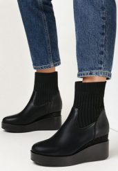 Czarne Botki z Elastyczną Cholewką na Koturnie Verana. Czarne botki Born2be, bez wzorów, z jeansu, bez obcasa, na koturnie, bez zapięcia. Za 169.99 zł.