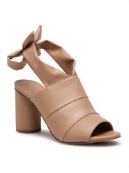 DeeZee Sandały LS5489-01 Brązowy. Brązowe sandały DeeZee, bez wzorów, ze skóry, bez obcasa, na słupku, bez zapięcia. Za 62.99 zł.