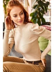 Olalook Koszulka w kolorze beżowym rozmiar: onesize. Brązowe bluzki Olalook, bez wzorów, ze splotem, bez kołnierzyka, bez ramiączek. Za 41.98 zł.