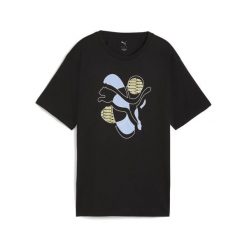 Damska koszulka o luźnym kroju z energetyzującą grafiką PUMA Black. Czarne bluzki Puma, bez wzorów, sportowe, bez kołnierzyka, bez ramiączek. Za 109.00 zł.