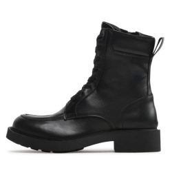 Botki Simple. Czarne botki Simple, bez wzorów, bez obcasa, na płaskiej podeszwie, bez zapięcia. Za 599.99 zł.