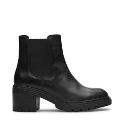 Botki Geox. Czarne botki Geox, bez wzorów, bez obcasa, na słupku, bez zapięcia. Za 569.99 zł.