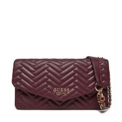 Torebka Guess. Czerwone torebki klasyczne Guess, z aplikacjami, bez dodatków. Za 419.99 zł.