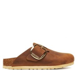 Klapki Birkenstock. Brązowe klapki Birkenstock, bez wzorów, bez obcasa. Za 809.99 zł.