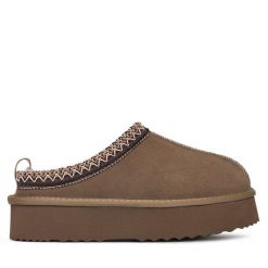 Kapcie DeeZee. Brązowe obuwie domowe DeeZee, bez wzorów, bez zapięcia. Za 189.99 zł.