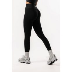 Damskie legginsy bezszwowe z wysokim stanem na fitness – czarny. Czarne legginsy AESTHETIC WOLF, s, bez wzorów, z dzianiny, z podwyższonym stanem, długie. Za 269.99 zł.