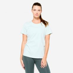 Koszulka damska Domyos Gym & Pilates. Niebieskie bluzki DOMYOS, s, bez wzorów, z bawełny, sportowe, bez kołnierzyka, bez ramiączek. W wyprzedaży za 24.99 zł.