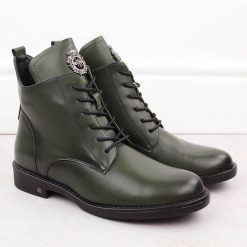 Botki damskie sznurowane i na zamek zielone Potocki SZ12179. Zielone botki POTOCKI, bez wzorów, ze skóry ekologicznej, bez obcasa, bez zapięcia. Za 189.99 zł.