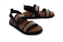YOKONO BOLUS-255 NAP NEGRO, sandały damskie. Czarne sandały Yokono, bez wzorów, ze skóry, bez obcasa, na płaskiej podeszwie, bez zapięcia. Za 249.90 zł.